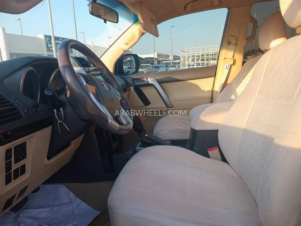Toyota Land Cruiser Prado 2015 for Sale in Sharjah Image-7