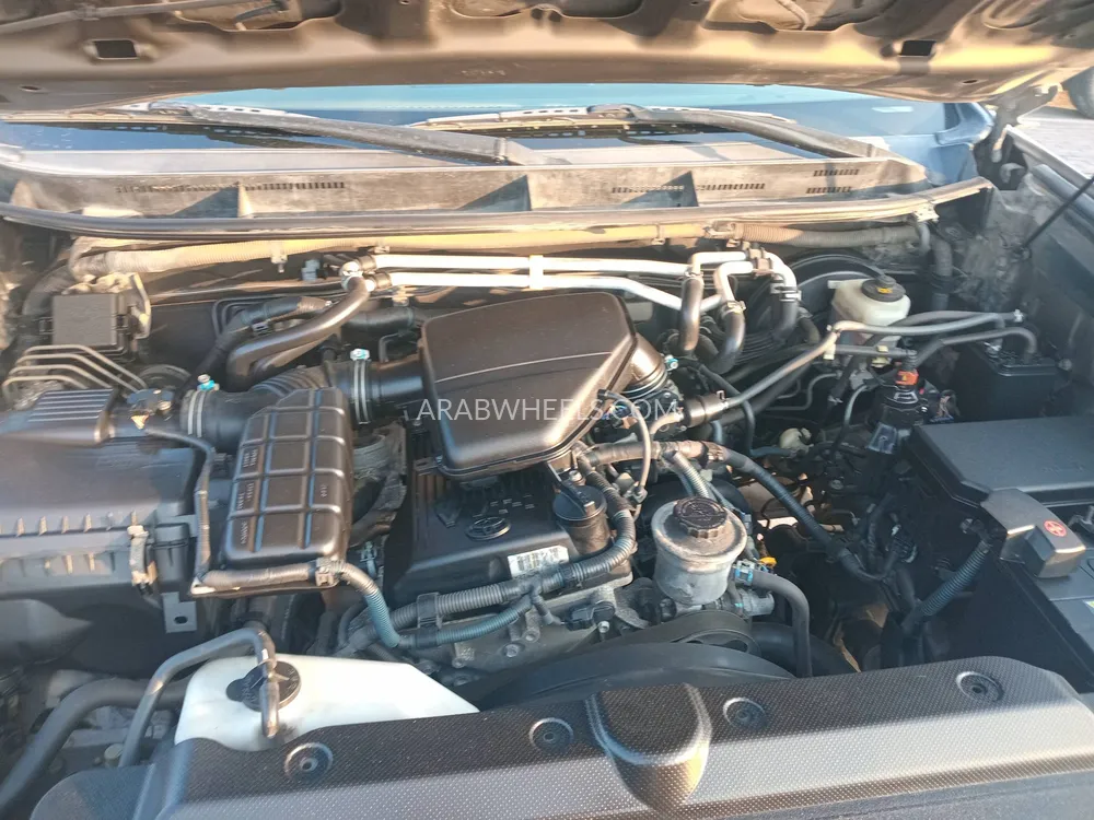 Toyota Land Cruiser Prado 2015 for Sale in Sharjah Image-10