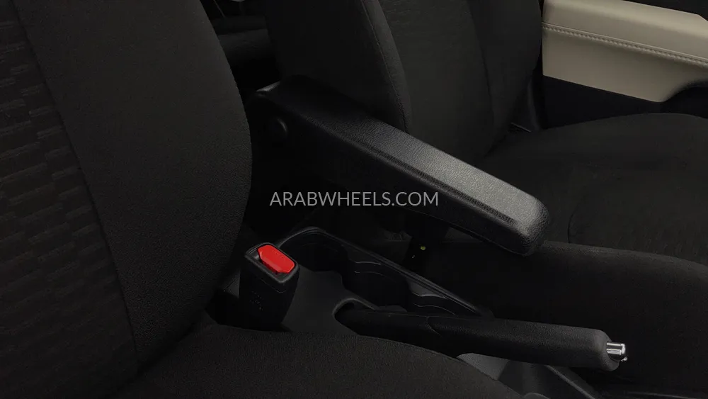 Toyota Rush 2023 for Sale in Dubai Image-34