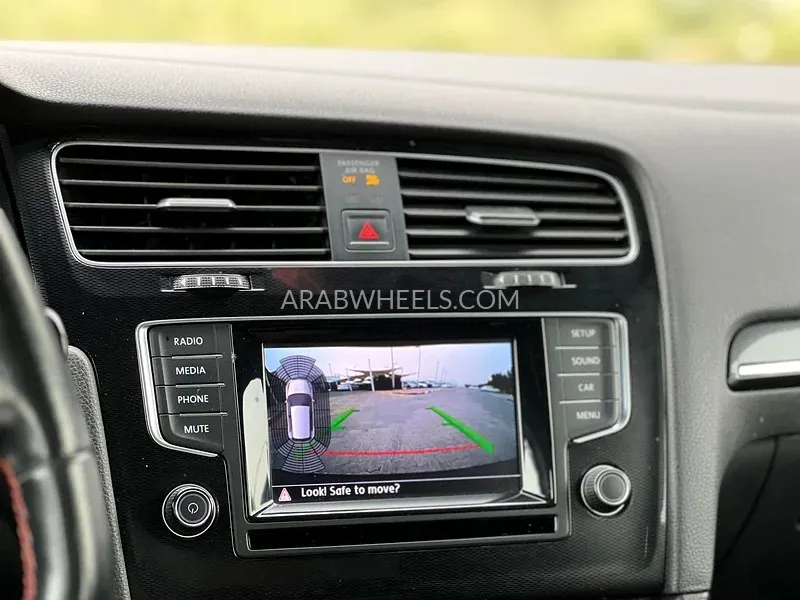 Volkswagen Golf GTI 2015 for Sale in Sharjah Image-13