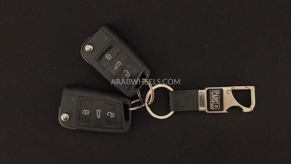 Volkswagen Teramont 2022 for Sale in Dubai Image-27