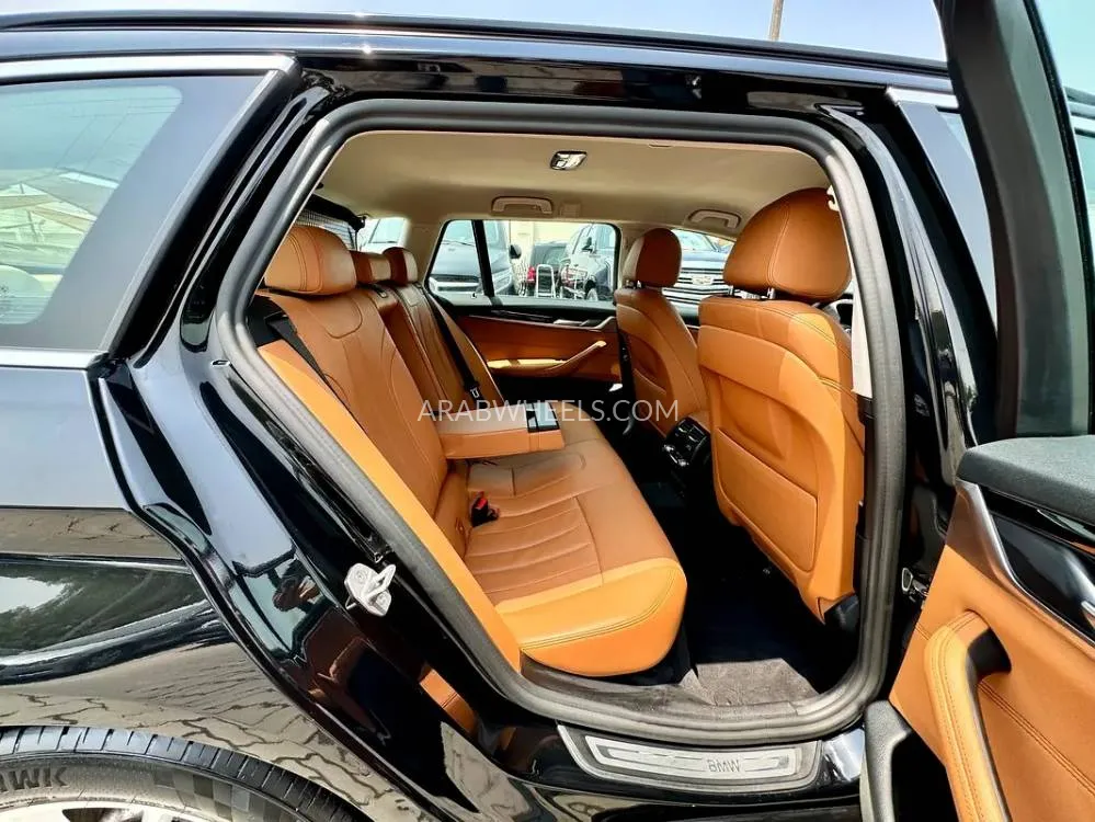 BMW 5 series 2023 for Sale in Sharjah Image-13