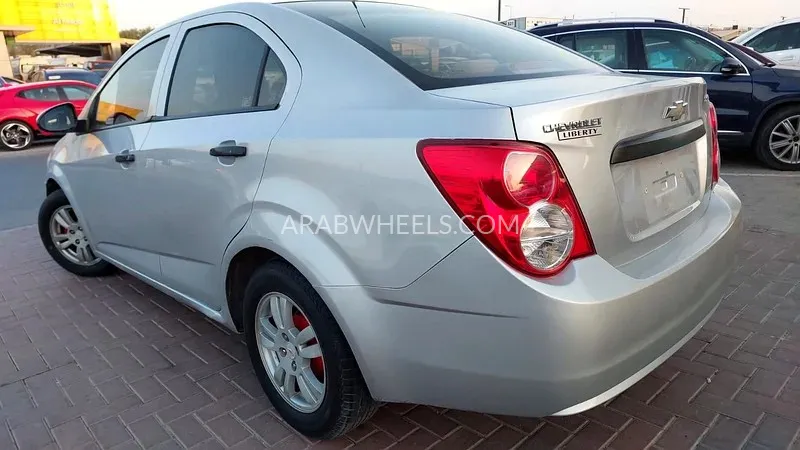 Chevrolet Sonic 2014 for Sale in Sharjah Image-16