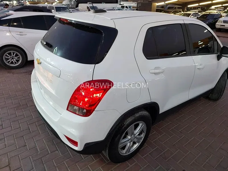 Chevrolet Trax 2021 for Sale in Sharjah Image-14