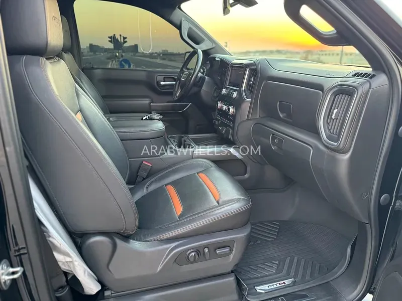 GMC Sierra 2022 for Sale in Sharjah Image-10
