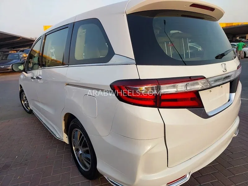 Honda Odyssey 2019 for Sale in Sharjah Image-10