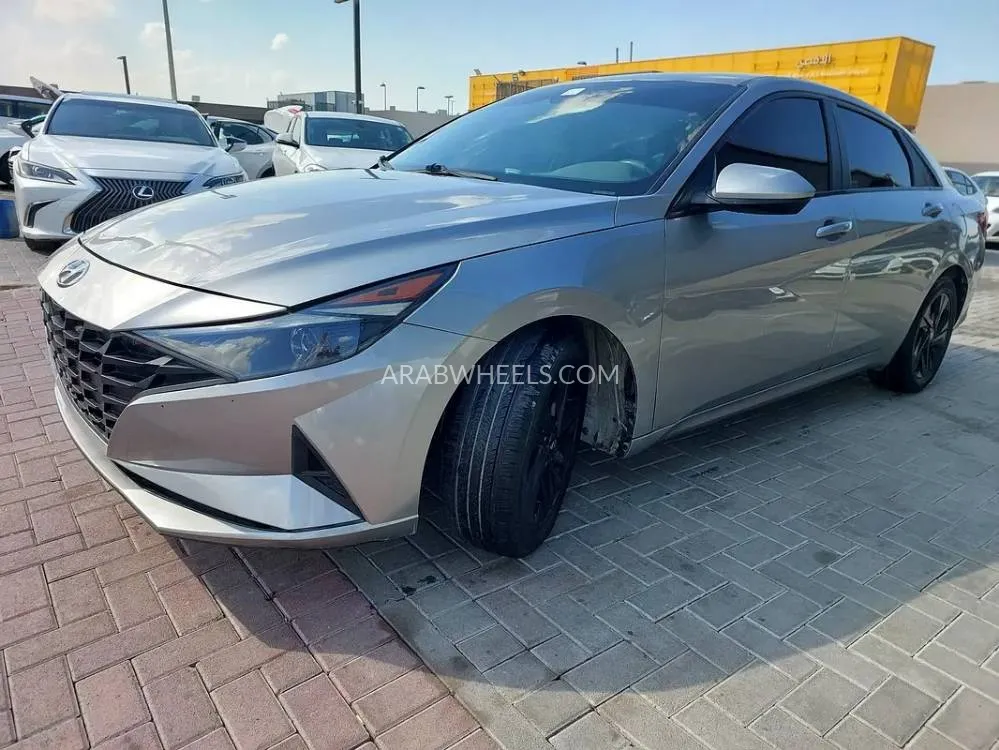Hyundai Elantra 2021 for Sale in Sharjah Image-8