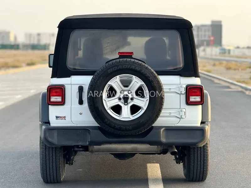Jeep Wrangler 2019 for Sale in Sharjah Image-13