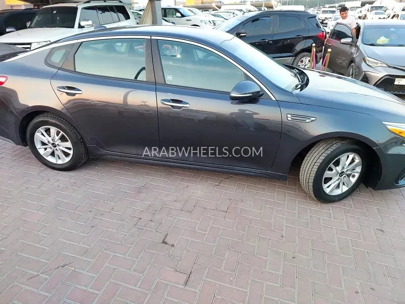 Kia Optima 2018 for Sale in Sharjah Image-4