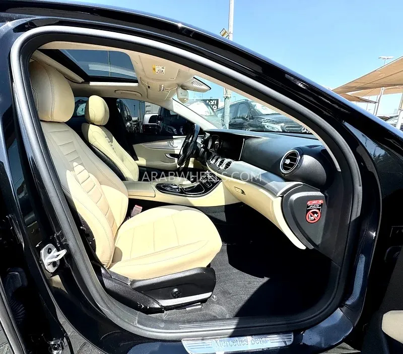 Mercedes Benz E Class 2019 for Sale in Sharjah Image-11