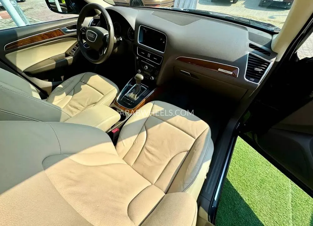 Audi Q5 2015 for Sale in Sharjah Image-16