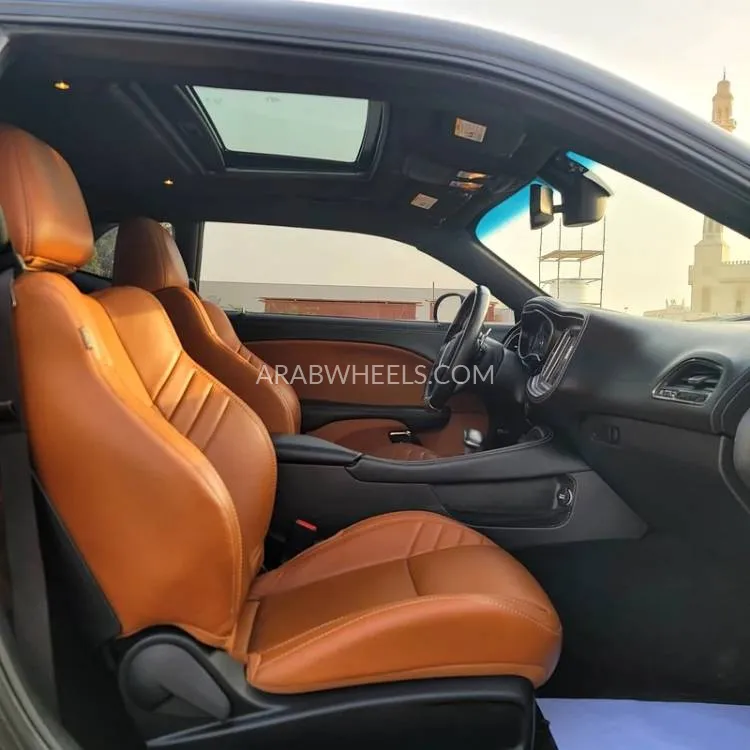 Dodge Challenger 2022 for Sale in Sharjah Image-8