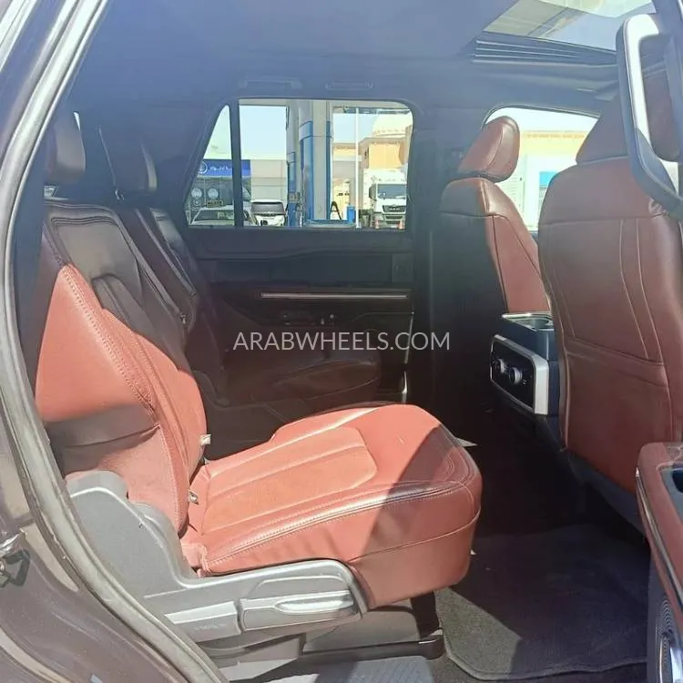 Ford Expedition 2022 for Sale in Sharjah Image-3