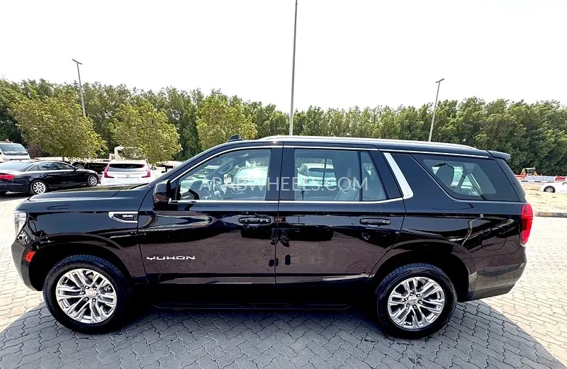 جي إم سي يوكون 2023 for Sale in الشارقة Image-8