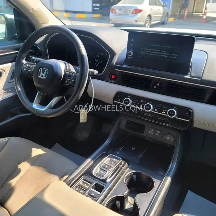 Honda Pilot 2023 for Sale in Sharjah Image-3