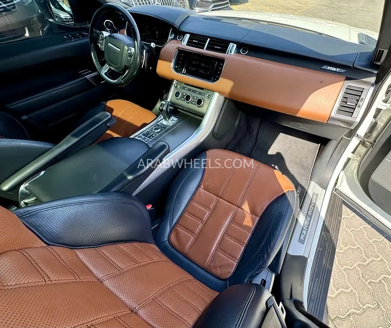 Land Rover Range Rover Sport 2016 for Sale in Sharjah Image-10