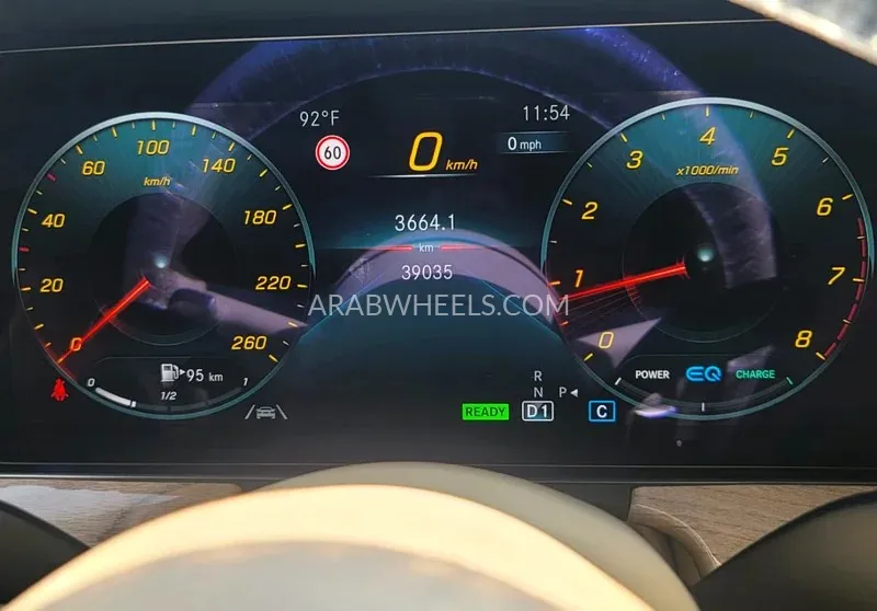 Mercedes Benz E Class 2022 for Sale in Sharjah Image-10