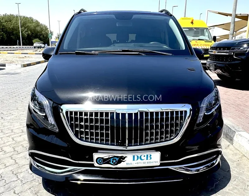 مرسيدس بنز كلاس V 2019 for Sale in الشارقة Image-15