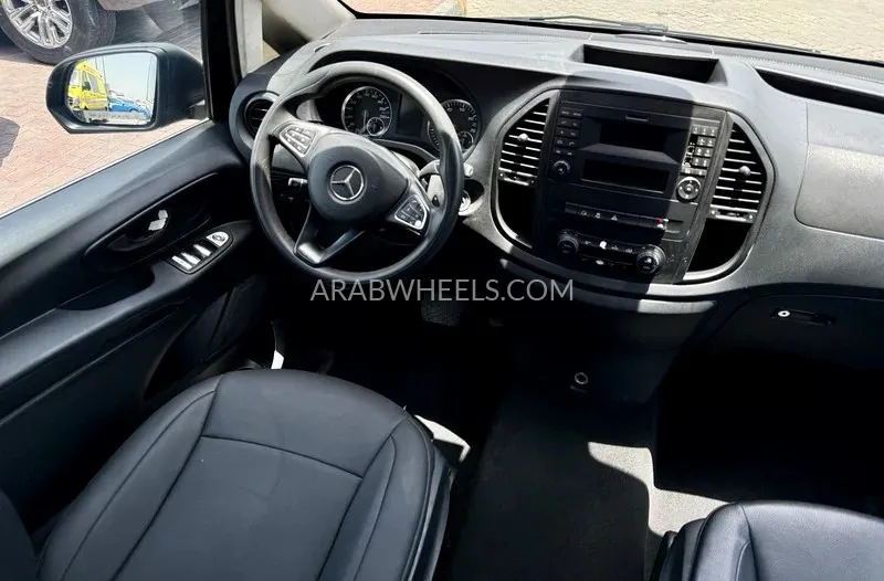 Mercedes Benz Vito 2017 for Sale in Sharjah Image-6