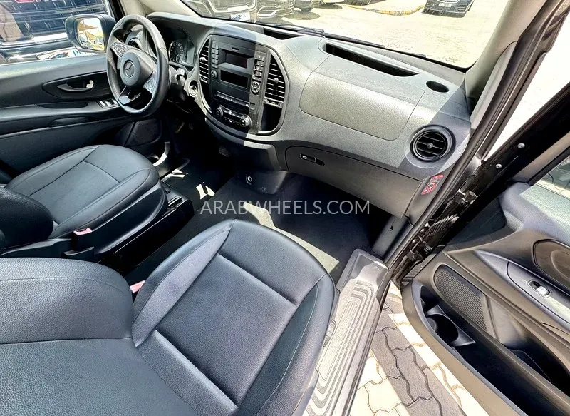 Mercedes Benz Vito 2017 for Sale in Sharjah Image-12