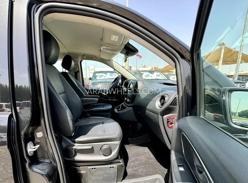 Mercedes Benz Vito 2021 for Sale in Sharjah Image-7
