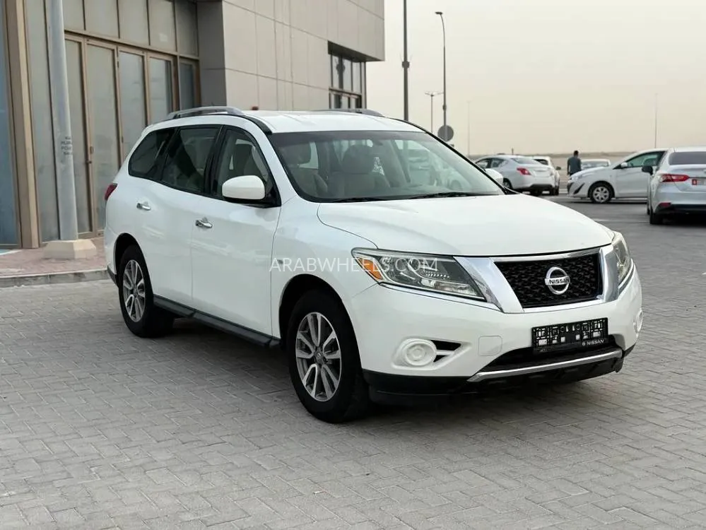 Nissan Pathfinder 2014 for Sale in Abu Dhabi Image-8