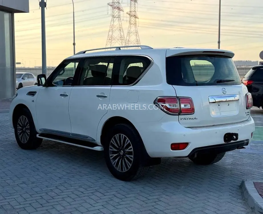 Nissan Patrol 2019 for Sale in Abu Dhabi Image-11