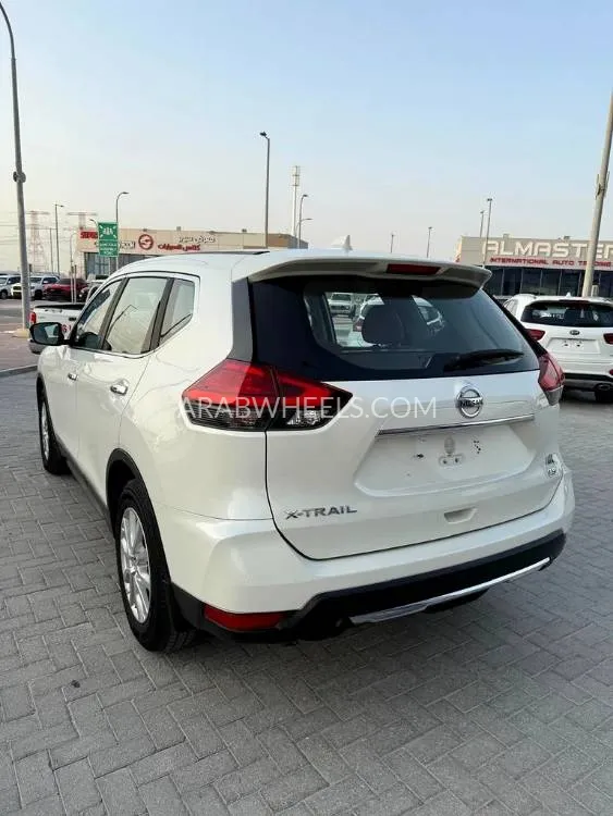 Nissan X-Trail 2018 for Sale in Abu Dhabi Image-17