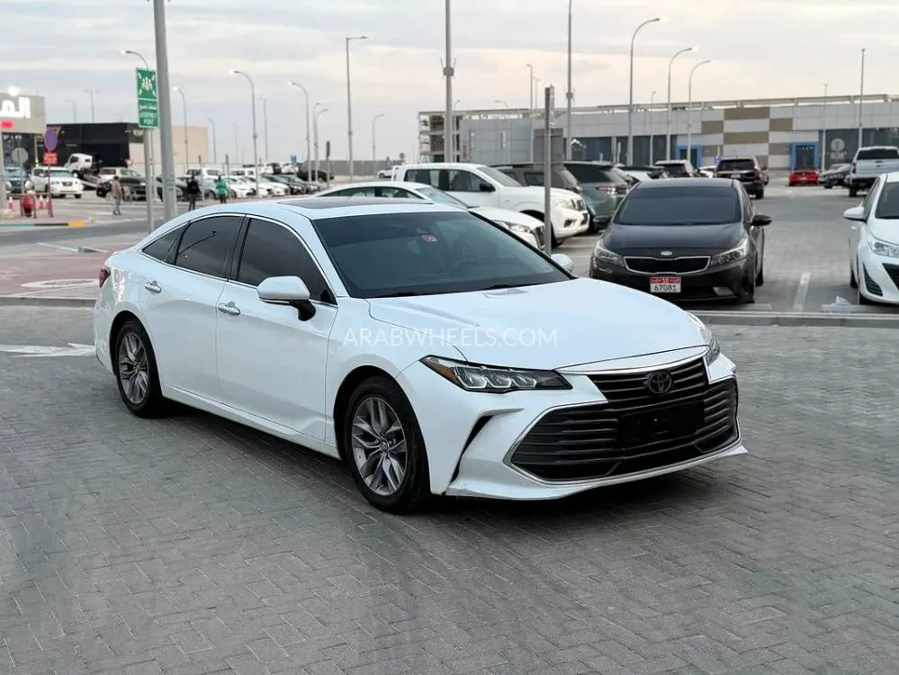 Toyota Avalon 2020 for Sale in Abu Dhabi Image-7