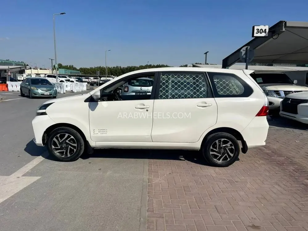 Toyota Avanza 2020 for Sale in Sharjah Image-13