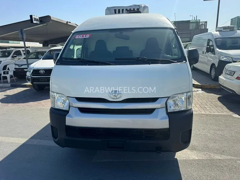 Toyota Hiace 2016 for Sale in Sharjah Image-11