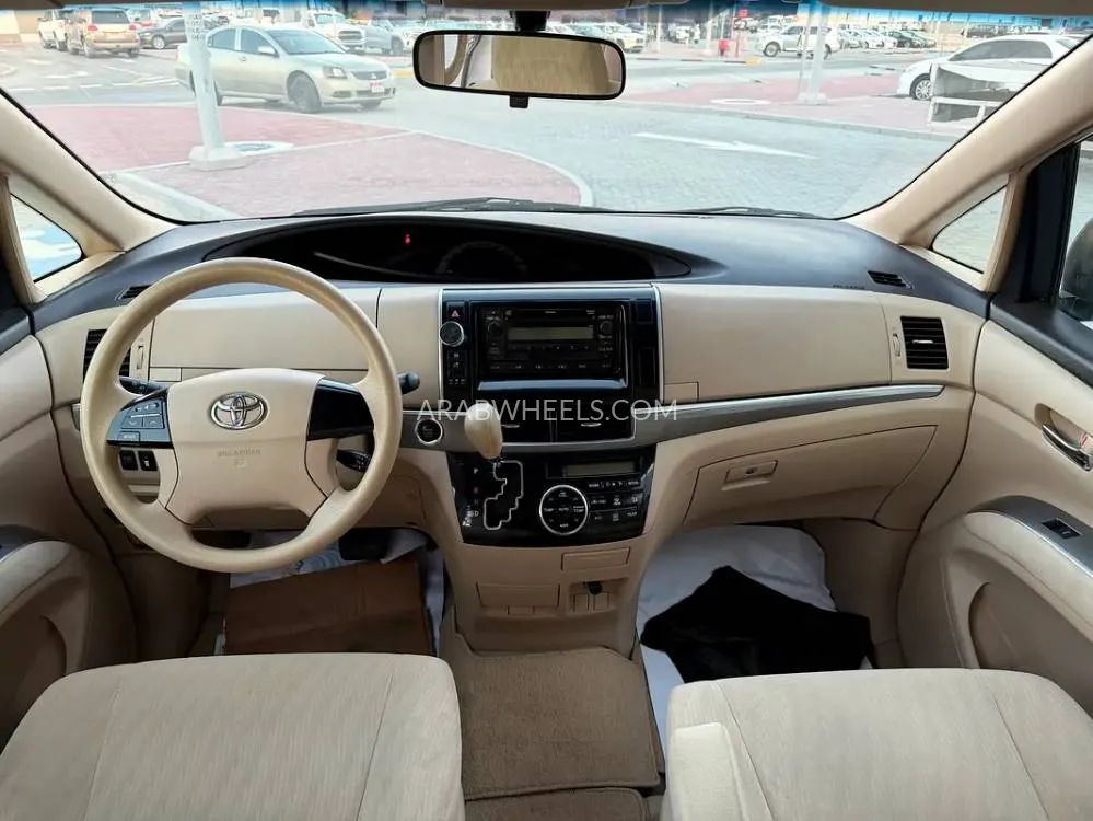 تويوتا بريفيا 2019 for Sale in أبو ظبي Image-11