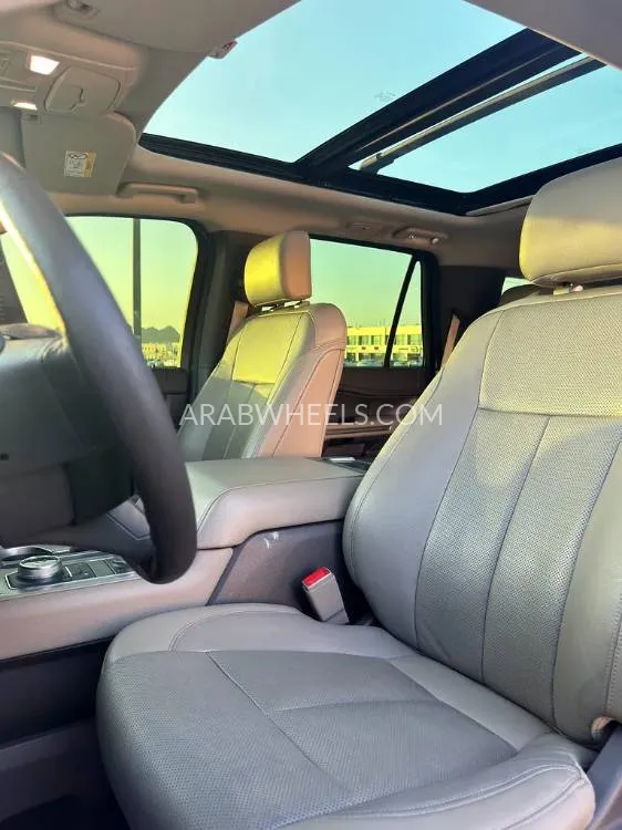 Ford Expedition 2018 for Sale in Abu Dhabi Image-12