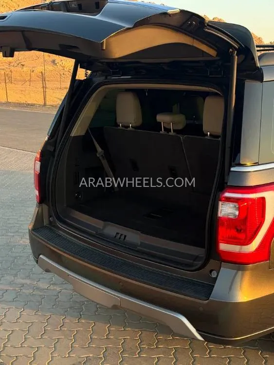 Ford Expedition 2018 for Sale in Abu Dhabi Image-18