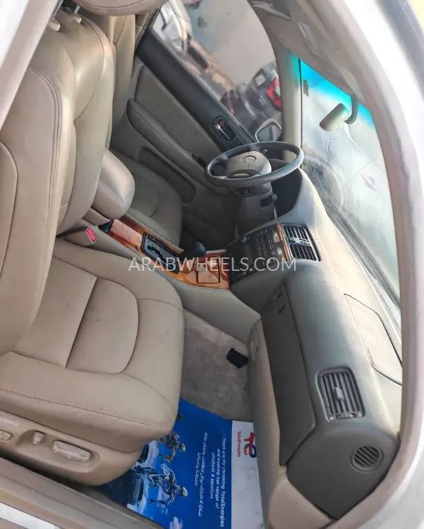 Lexus LS 1998 for Sale in Sharjah Image-11