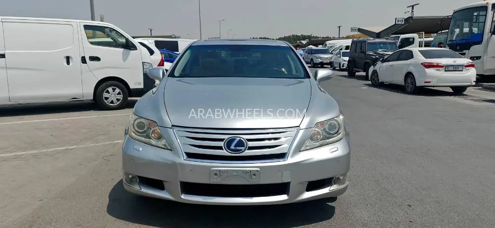 Lexus LS 2011 for Sale in Sharjah Image-3