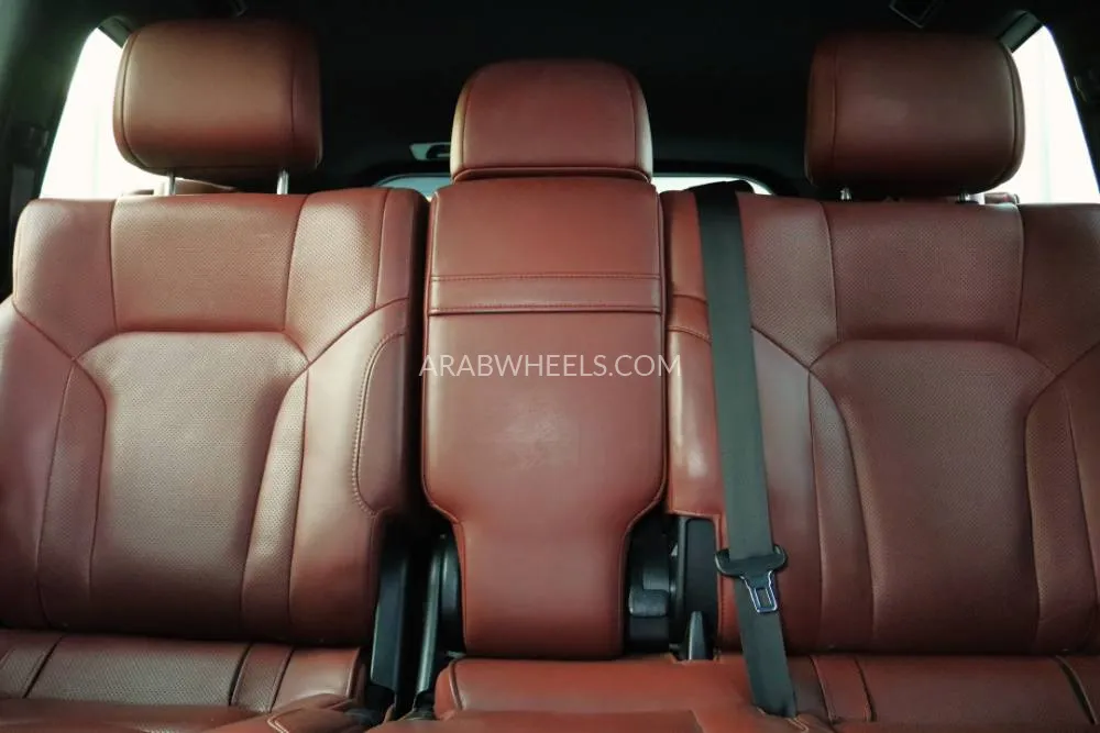 Lexus LX 2021 for Sale in Sharjah Image-8