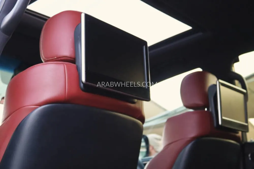 Lexus LX 2021 for Sale in Sharjah Image-9