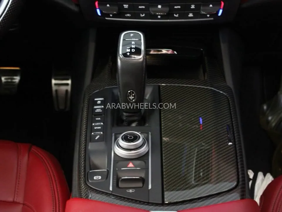 Maserati Levante 2019 for Sale in Dubai Image-11