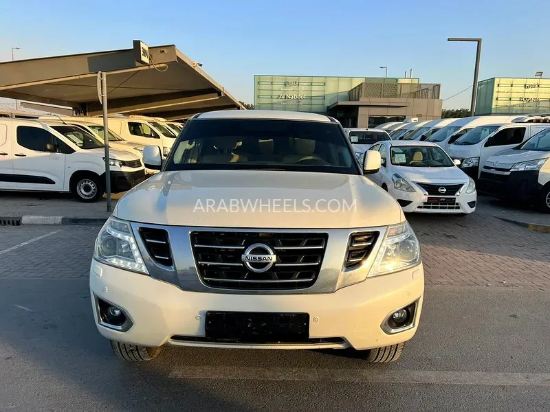 Nissan Patrol 2019 for Sale in Sharjah Image-10