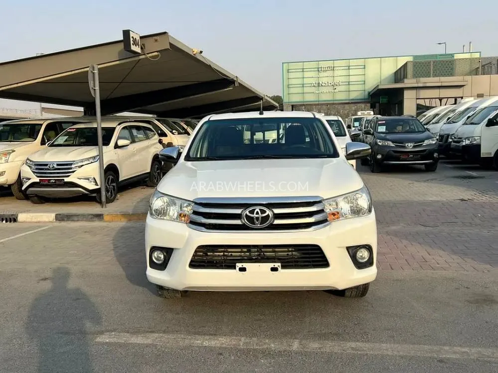 Toyota Hilux 2021 for Sale in Sharjah Image-9