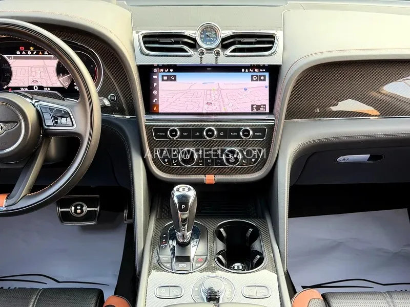 Bentley Bentayga 2021 for Sale in Dubai Image-8