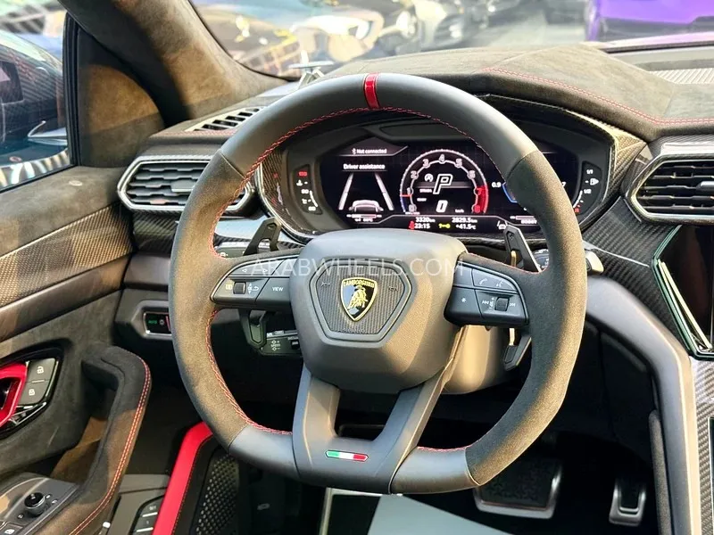 Lamborghini Urus 2024 for Sale in Dubai Image-8