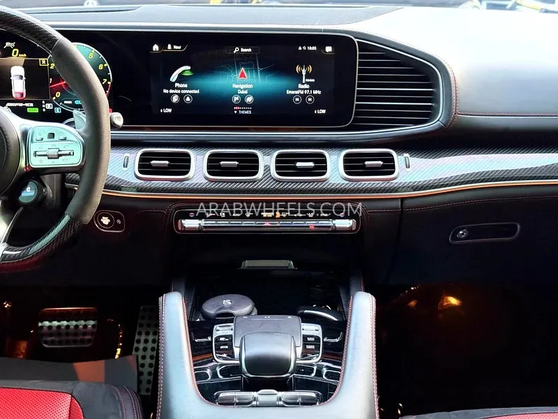 Mercedes Benz GLE Class 2021 for Sale in Dubai Image-4