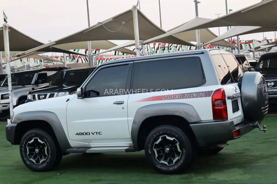 Nissan Patrol 2022 for Sale in Sharjah Image-7