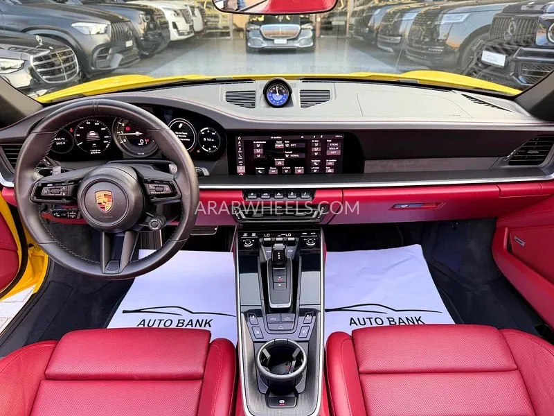 Porsche 911 2020 for Sale in Dubai Image-3