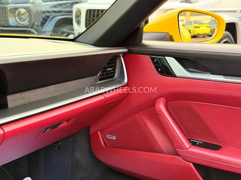 Porsche 911 2020 for Sale in Dubai Image-8