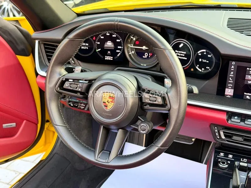 Porsche 911 2020 for Sale in Dubai Image-11