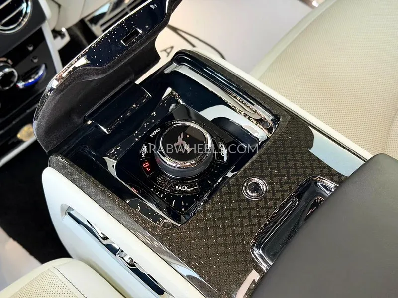 Rolls Royce Cullinan 2021 for Sale in Dubai Image-6