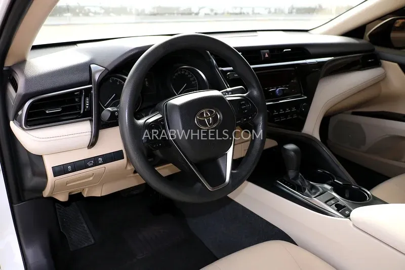 Toyota Camry 2019 for Sale in Abu Dhabi Image-14